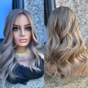 ‘LIGHT TAUPE’ • 19-20″ LENGTH • 140G • SLIGHTLY LAYERED AROUND FRONT